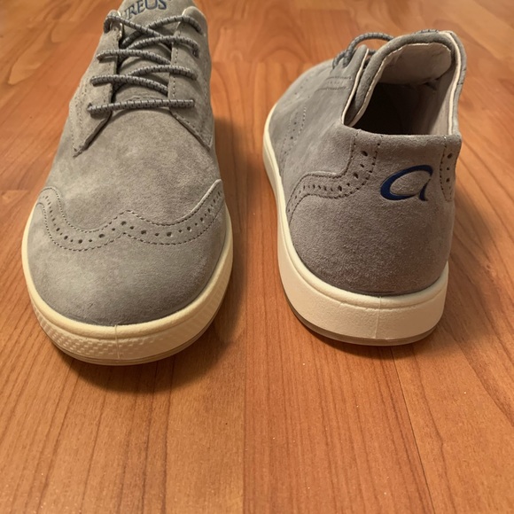 New Aureus Slip On - Picture 2 of 3